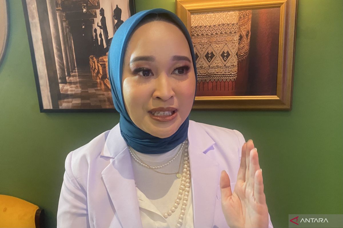 Wanita usia 25 tahun perlu banyak vitamin D agar kulit tetap sehat